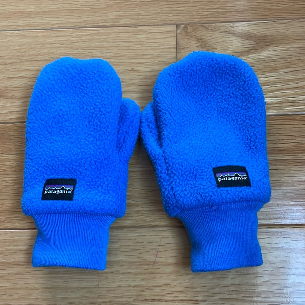 Patagonia Fleece baby mittens